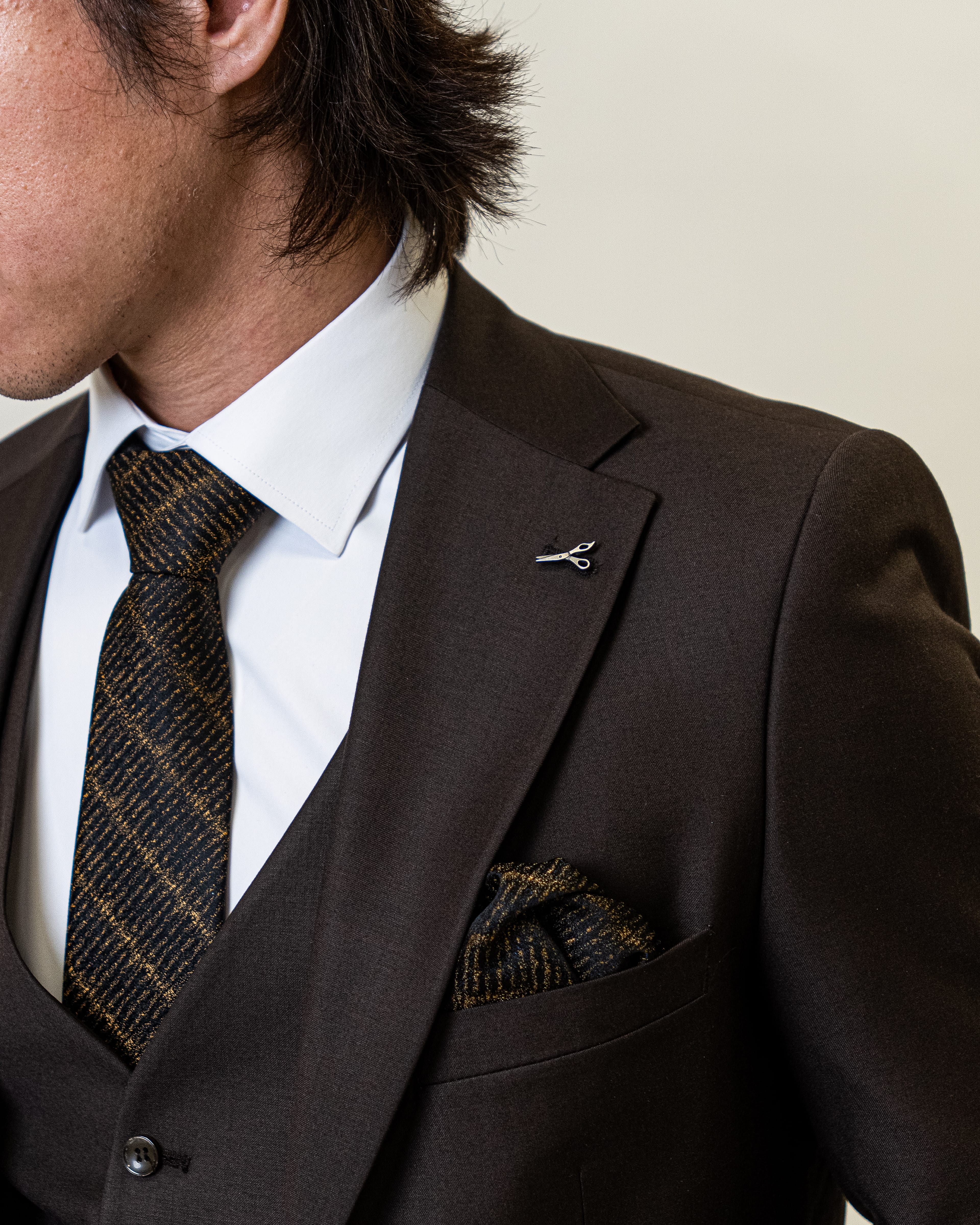 Brown suit lapel detail